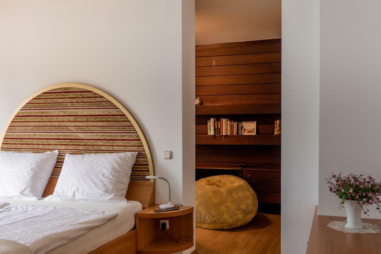 Rozna Dolina Apartment ลูบลิยานา ภายนอก รูปภาพ